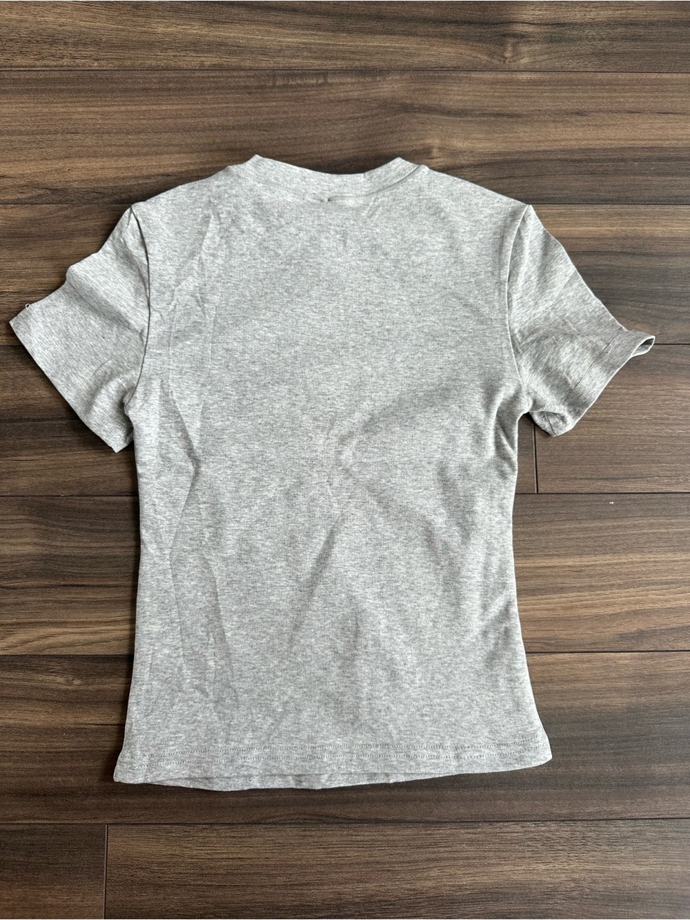 SKIMS Heather Gray Short Sleeve Crew Tee - Picture 3 of 7